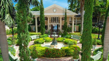 Royal Plantation