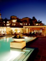Estate Pool With Krave Bar