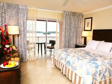 Morgan Bay Deluxe Ocean View