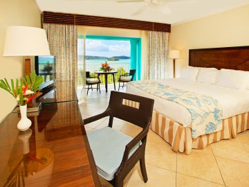 Morgan Bay Superior Deluxe Ocean View Room