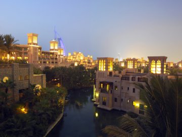 Madinat Jumeirah Dar Al Masyaf Exterior Night