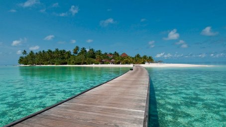 Diamonds Athuruga Beach and Water Villas
