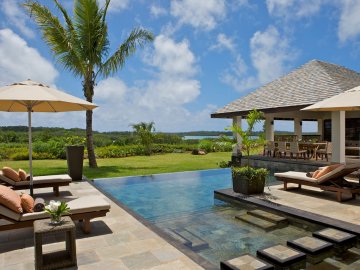Anahita Pool and Veranda Ocean View