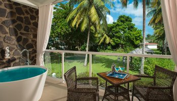 Sandals Halcyon Beach
