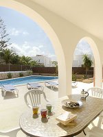 Villa Alicia Outside Dining