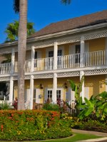 Sunshine Suites Image 1