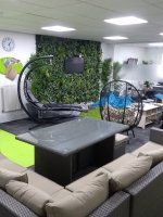 Holidaysplease Office